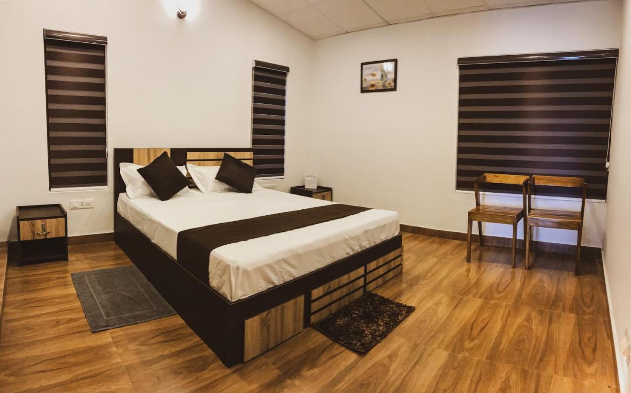 Partho Home Stay Padinjarathara Экстерьер фото